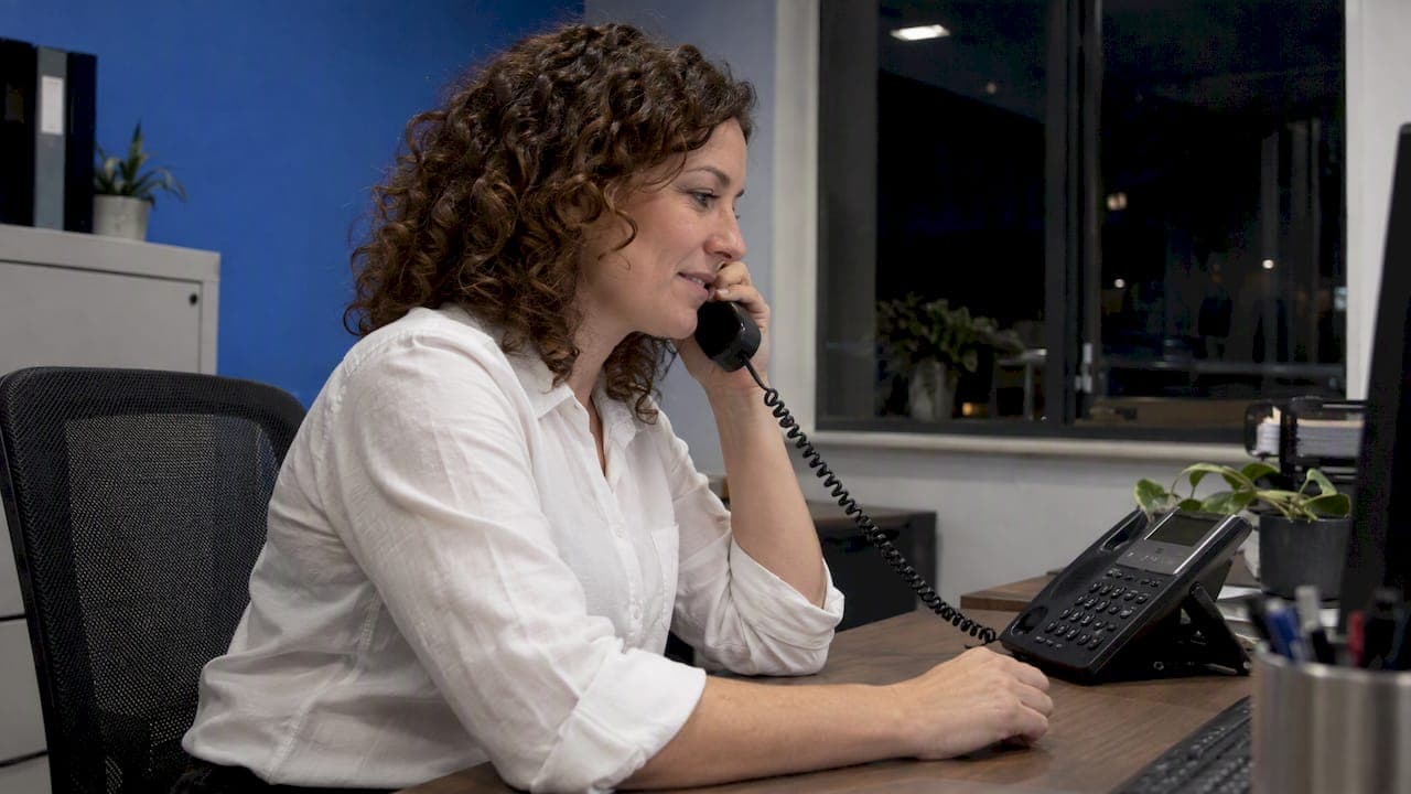 After-Hours Calls: How to Answer Them and Keep the Lead